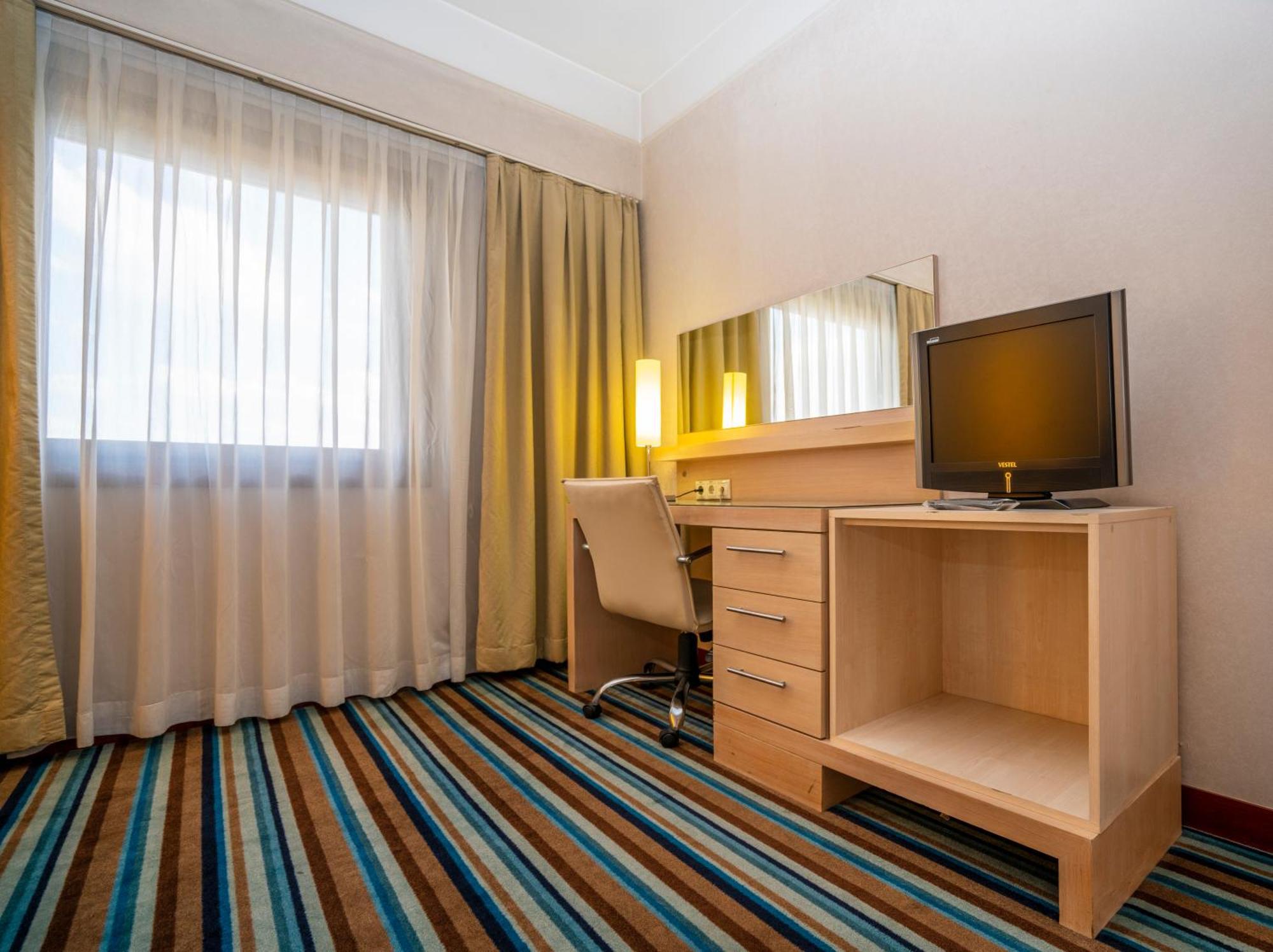 Anemon Grand Eskisehir Otel Extérieur photo