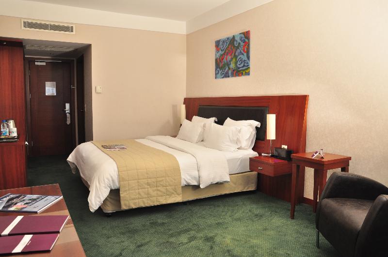 Anemon Grand Eskisehir Otel Extérieur photo