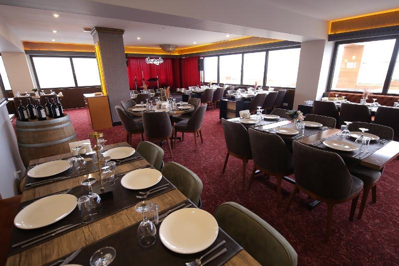 Anemon Grand Eskisehir Otel Extérieur photo